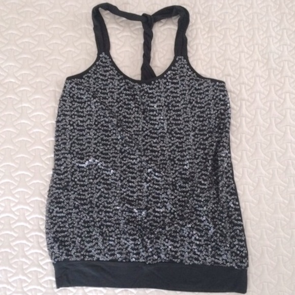 🆕 Express Sequin T-Back Top - Picture 1 of 4
